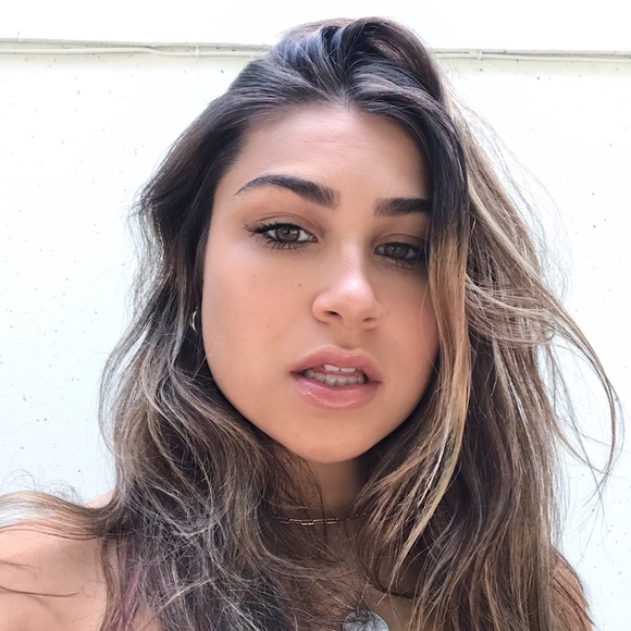 Meet your Posher, Hanna - Picture 1 of 1